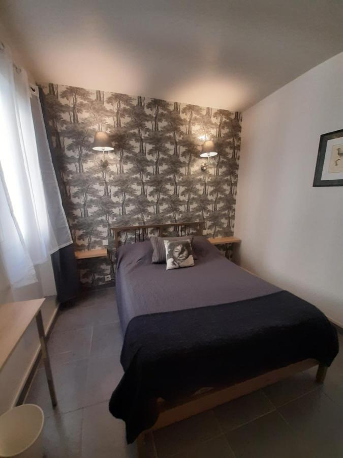 Hotel Saint Florent Orange  Exterior photo